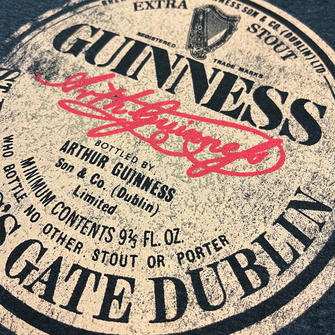 Guinness T-Shirt mit Vintage-Flaschenlogo im Used Look XL